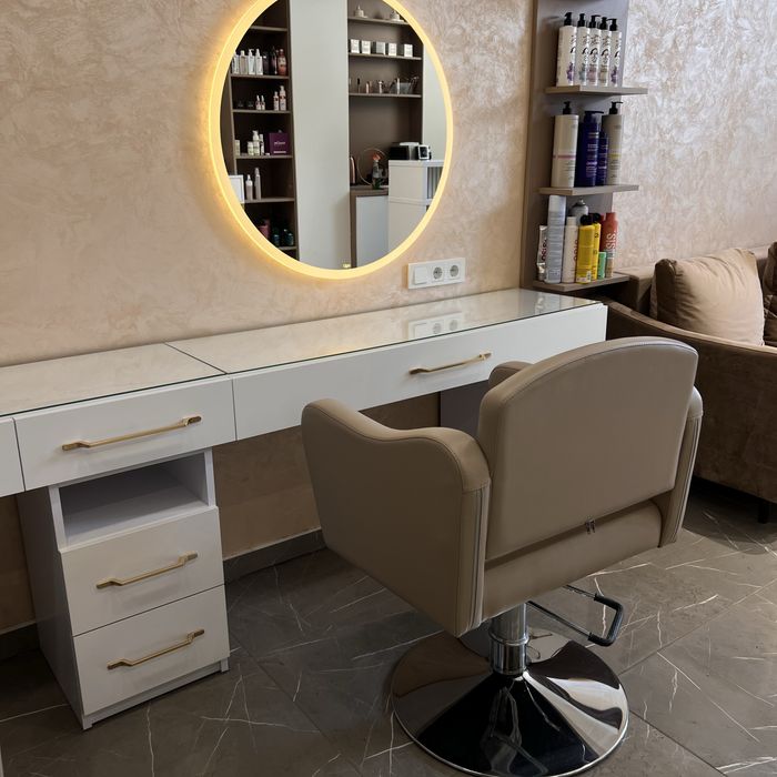 Меблі  для салону краси, робочі меблі візажистів та стилістів