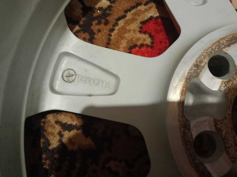 Диск Tayota оригинал не езженая с запаски