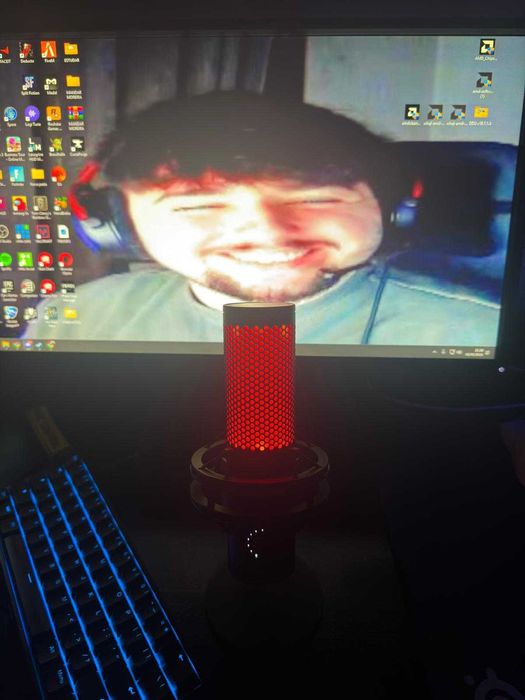 HyperX Quadcast 2 - 1 ano de uso