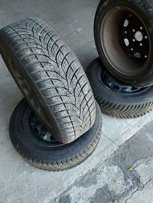 Felgi 5x100 14 z oponami zimowymi