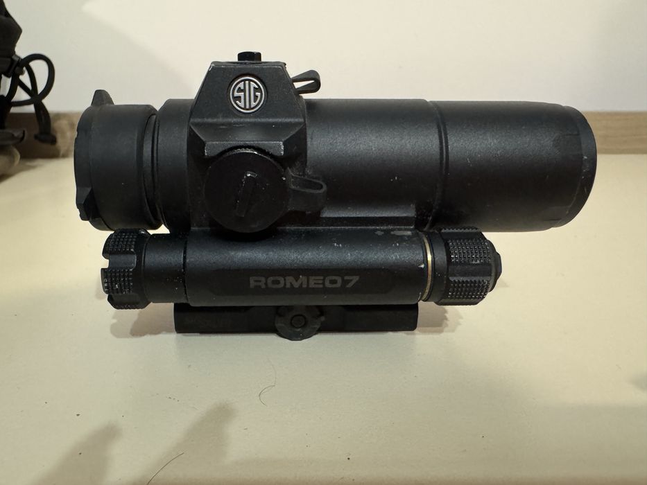 Коліматорний приціл Sig Sauer Romeo7