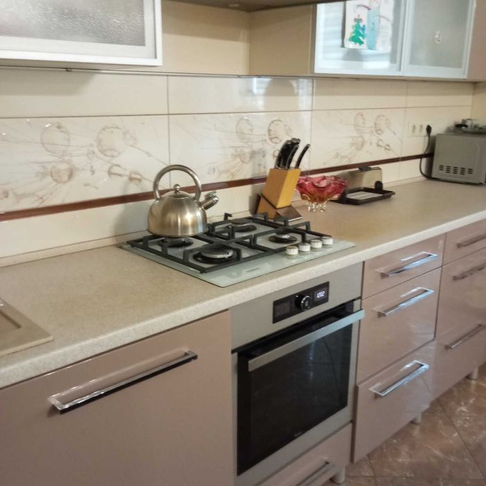 Продам квартиру в кирпичном доме с ремонтом