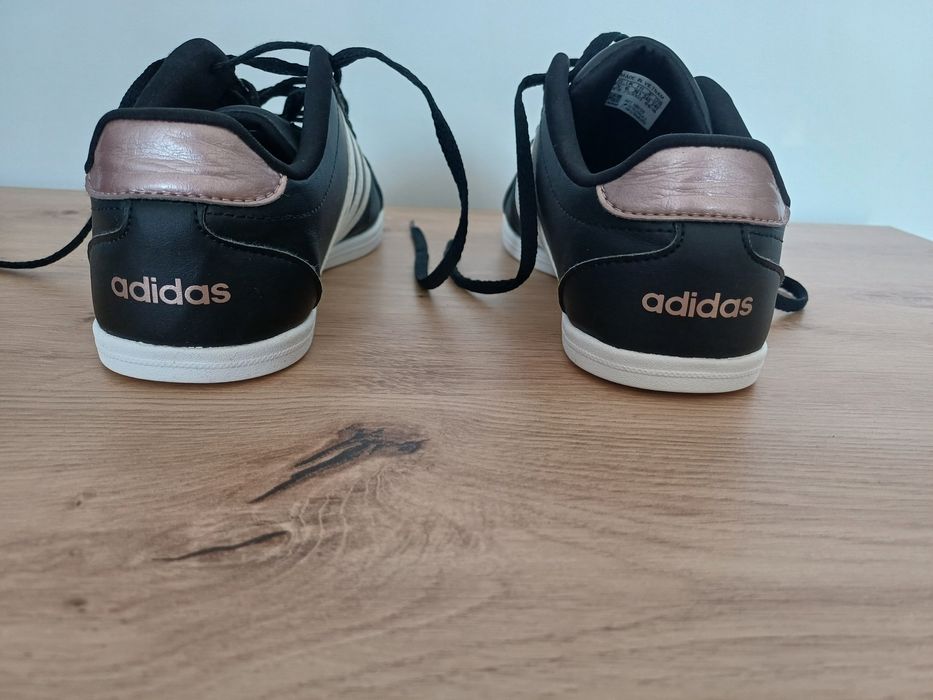 buty Adidas Coneo Qt rozmiar 37 damskie sneakersy