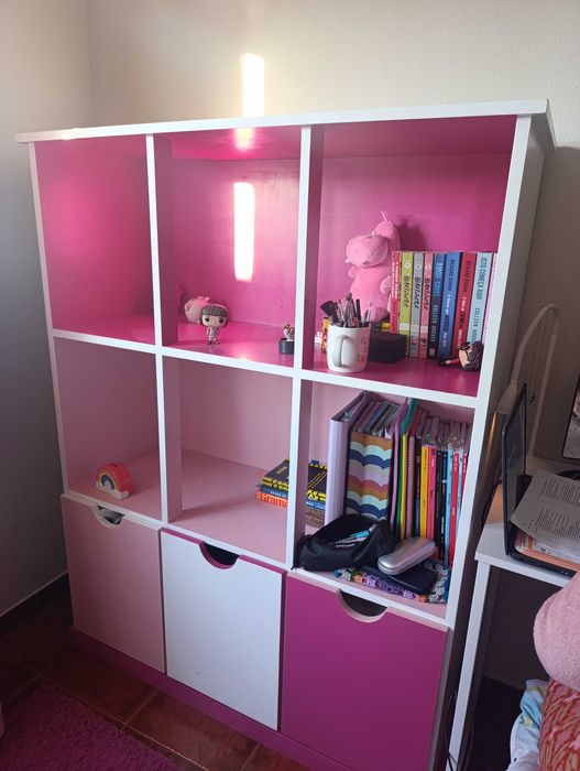 Estante para quarto de Menina