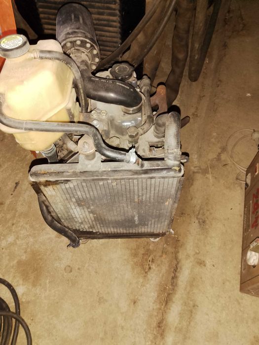 silnik perkins mały dwa cylindry