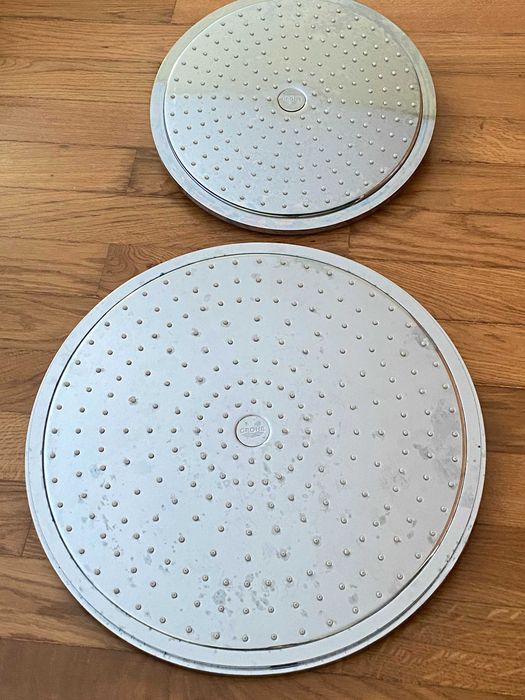 GROHE Cylindrical Shower Heads with 30 cm and 40 cm Diameter