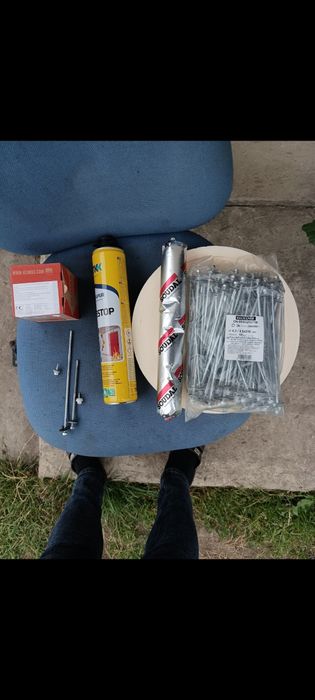 Розхідні матеріали для монтажу сендвіч панелей