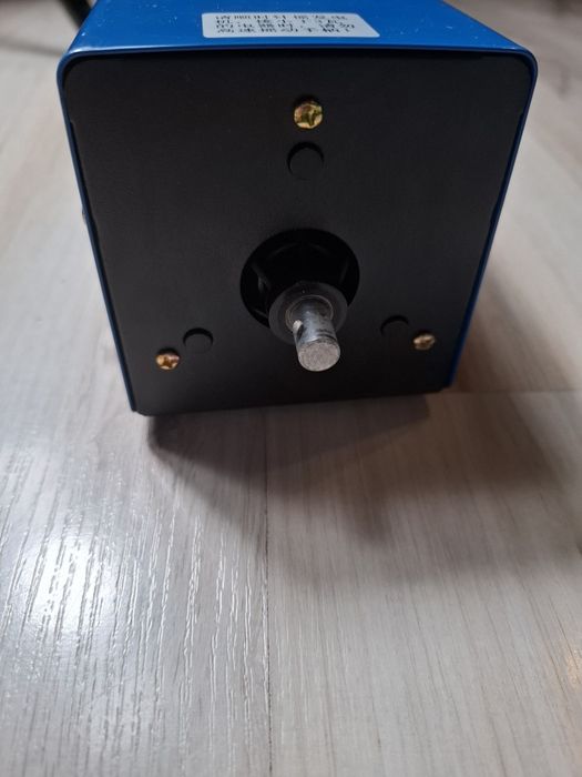 Przenośny generator na kolbę  ręczną