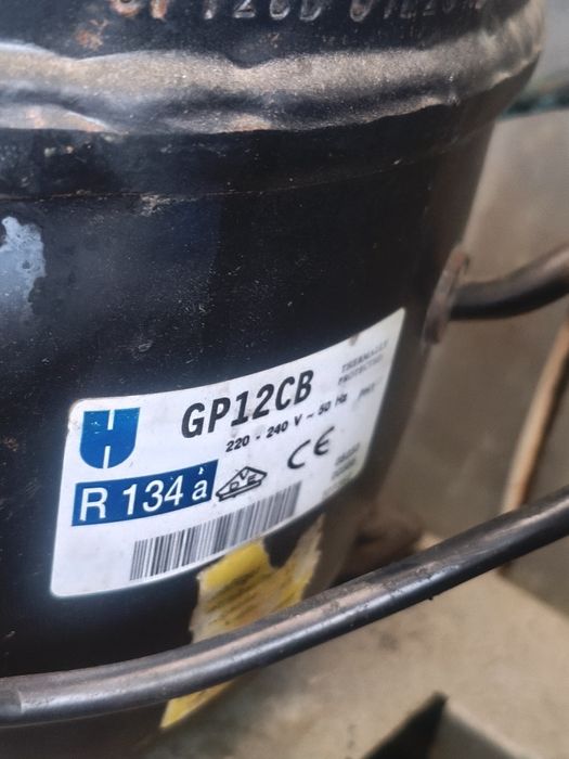 Продам холодильный шкаф