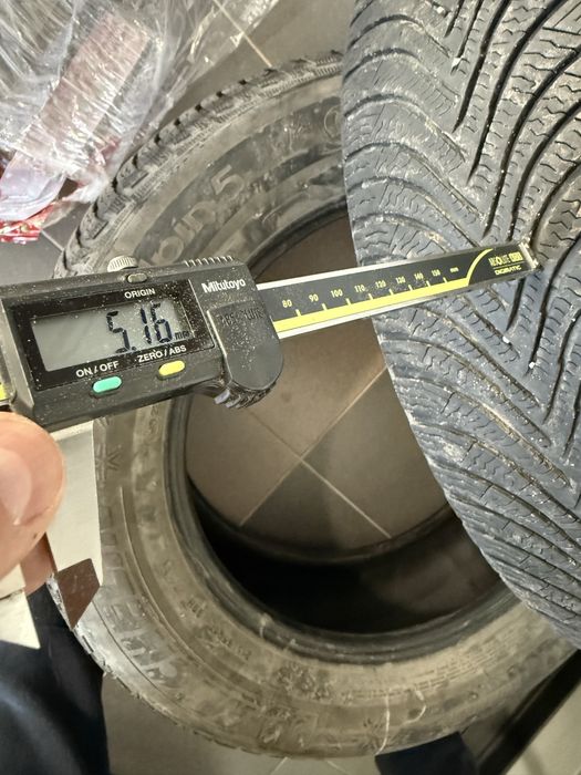 Opony zimowe Michelin Aplin 5 215 / 65 R17 2 szt.