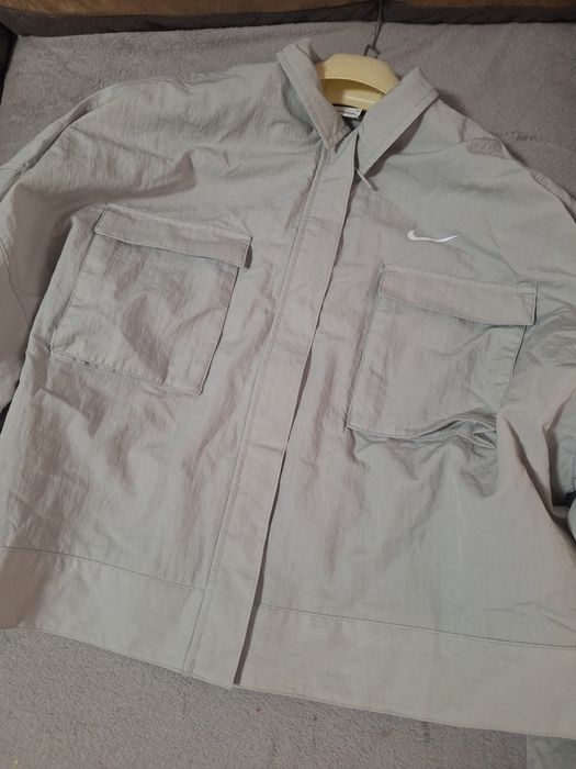Куртка жіноча Nike XL dm6243-012 Новa