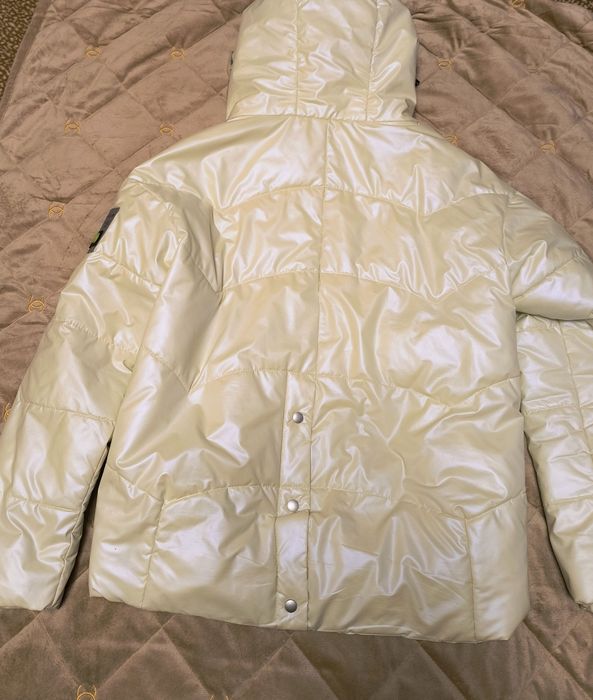 Салатова куртка, розмір М