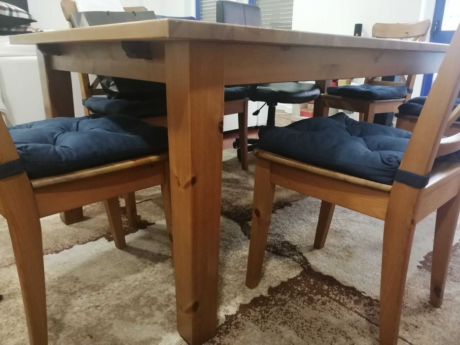 Conjunto de mesa de jantar e 6 cadeiras IKEA