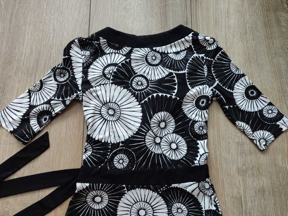 Халат платье H&M (Turkey) EUR 38 US 8 для девочки, цветочный принт