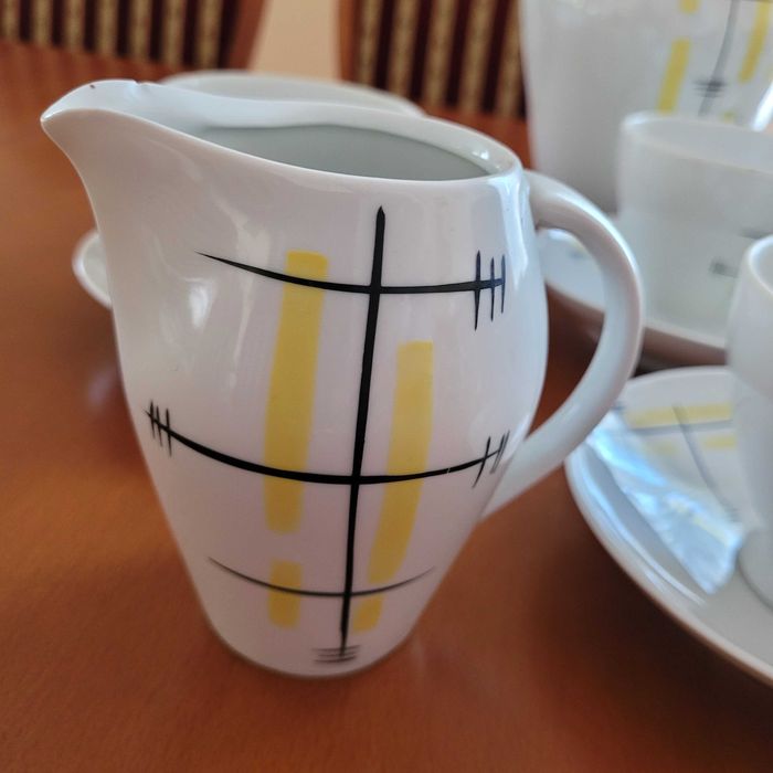 Zestaw kawowy Pikasiak lata 60.