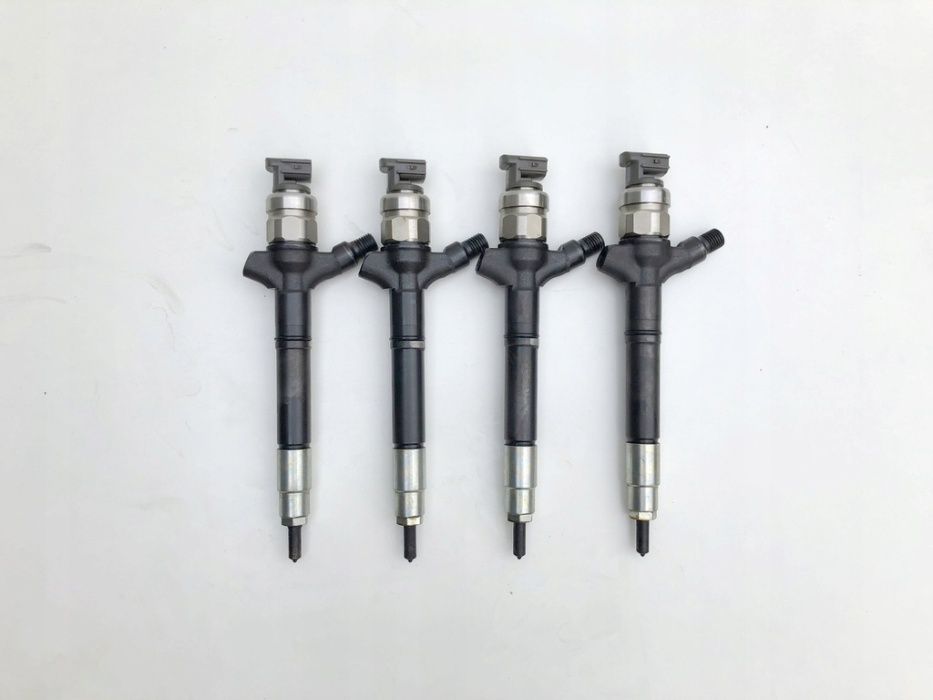 Форсунка Toyota Avensis corolla Rav 4 2.2 D4D 2.0 Тойота авенсис Lexus