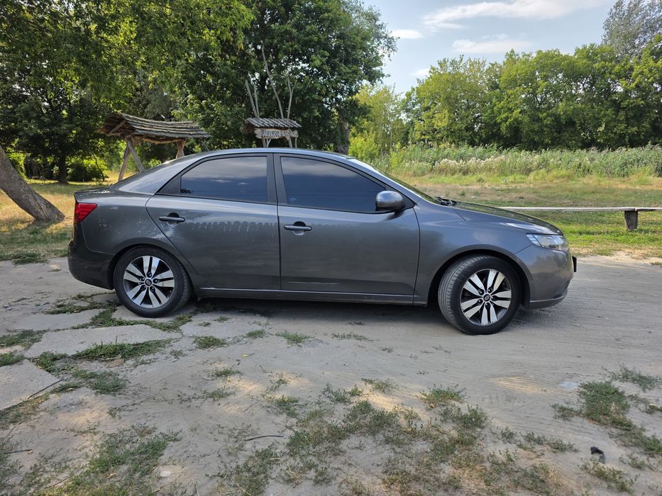 KIA Forte/Cerato 2012