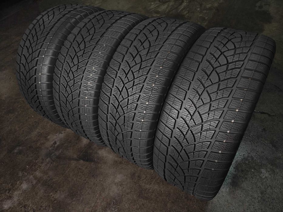 R18 255 55 шини зимові 22р Goodyear Ultra Grip Performance+