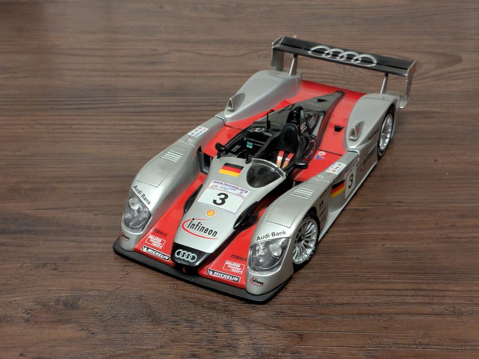 Срочно 1:18 редкие модели maisto audi r8 porsche 911 gt