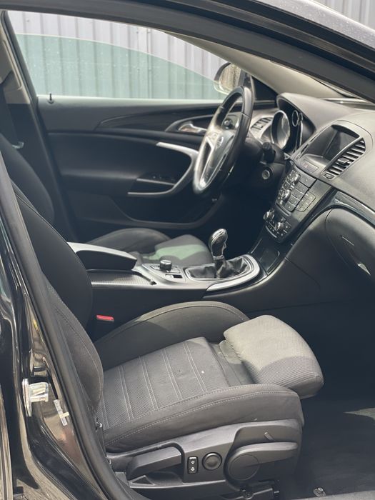 Opel Insignia , 2.0 дизель