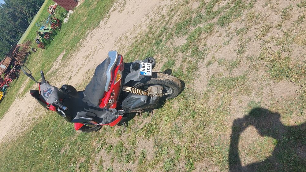 Sprzedam skuter kymco super 8