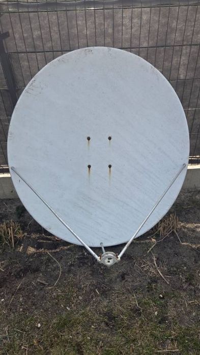 Antena z obrotnicą