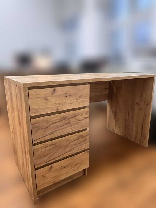 Стіл комп'ютерний, письмовий з  висувними ящиками з фасадами без ручок