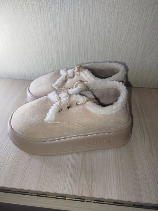 Зимние тёплые УГГИ