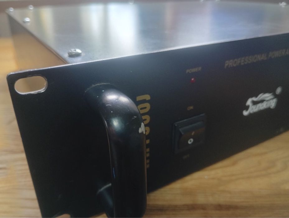 Підсилювач потужності Soundking AA1000J