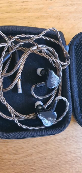 Thieaudio Monarch mk3