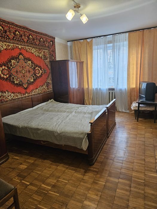 Продаж 3-х кімнатної квартири,  Оболонь