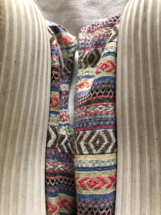 Sapatilhas (em bom estado)