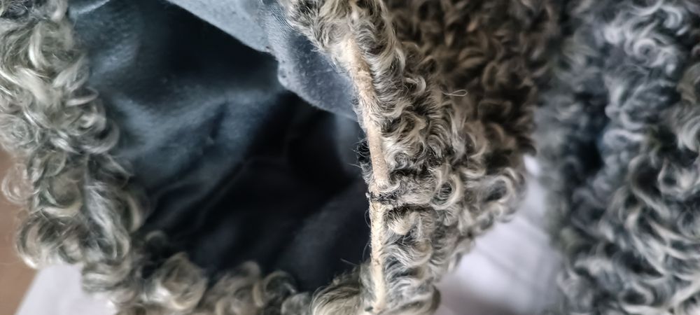 Шуба із каракуля, виробник Україна . Звертайтесь за деталями