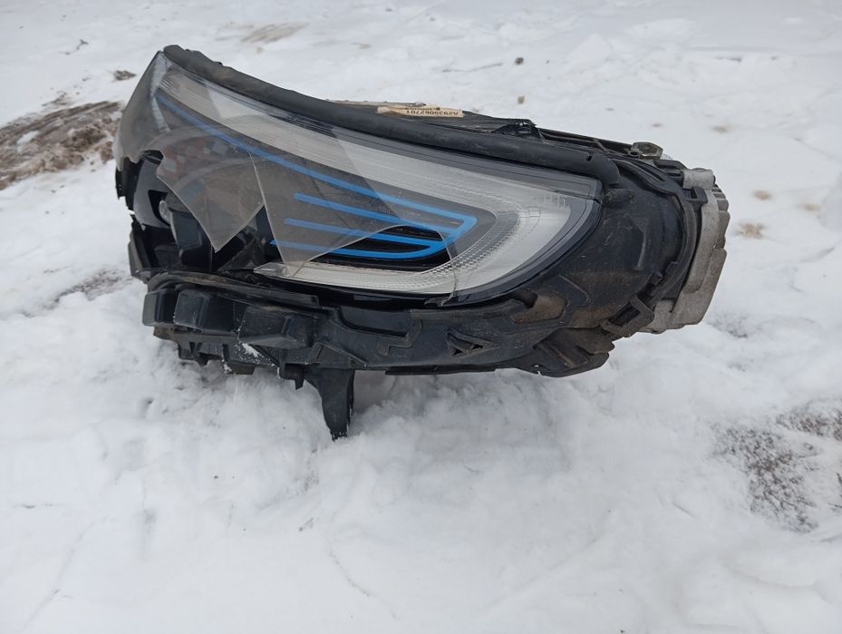 Продам ліву фару  на Мерседес EQC