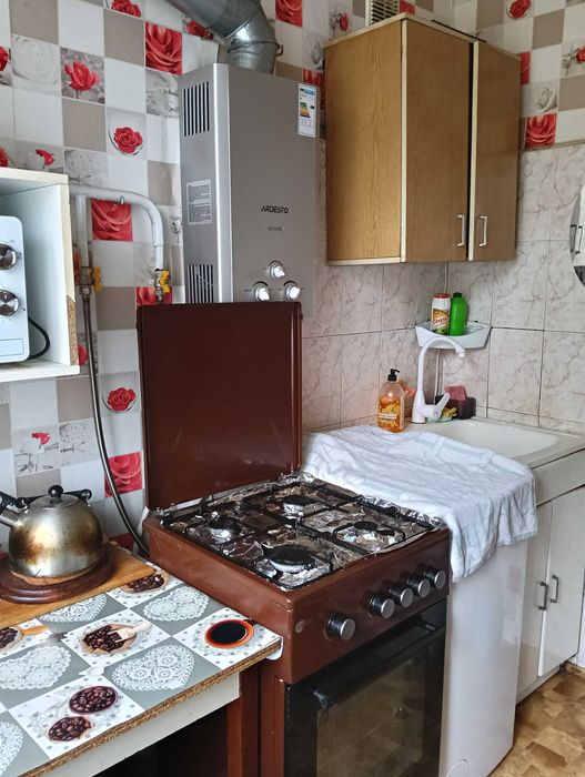 АН продає 1но кімнатну Полігон 3/5 п/п,м/п вікна,електроопалення