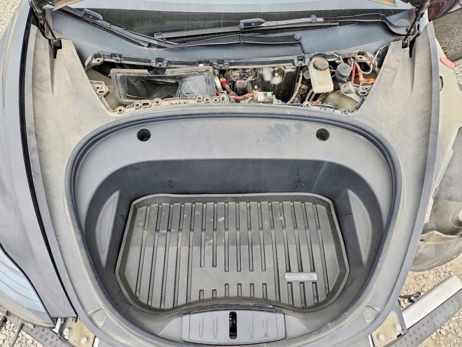 Продам Tesla Model 3 2023