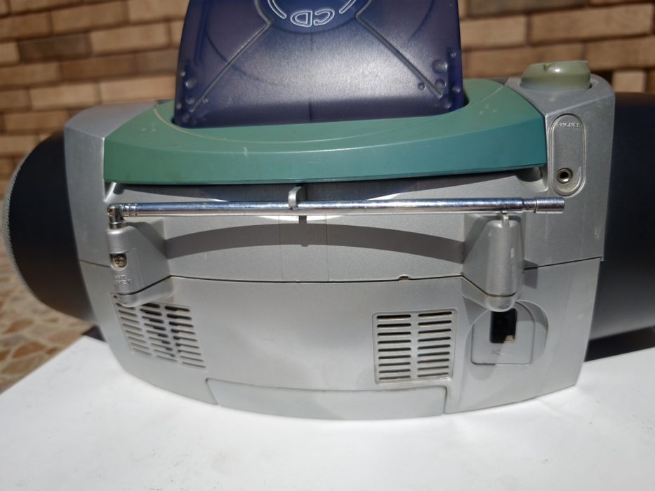 Магнитола ретро Thomson tm9136.