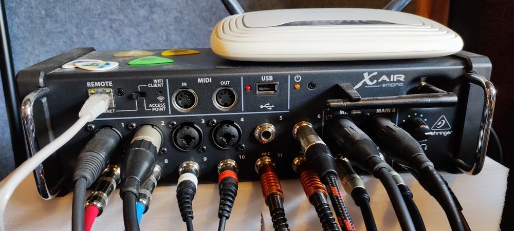 behringer x air xr18 - Купити студійне обладнання - Ціна на OLX.ua
