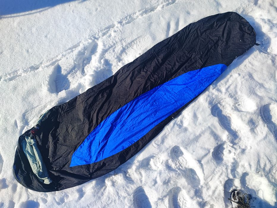 Спальные мешки ))