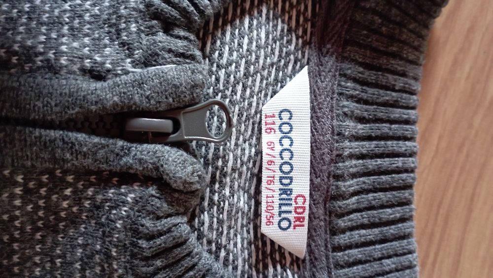 Sweterek coccodrillo dla chłopca