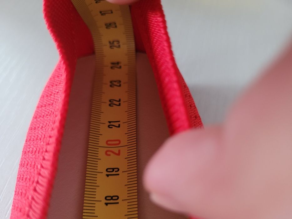 Nowe śliczne czerwone buty materiałowe roz  38,5