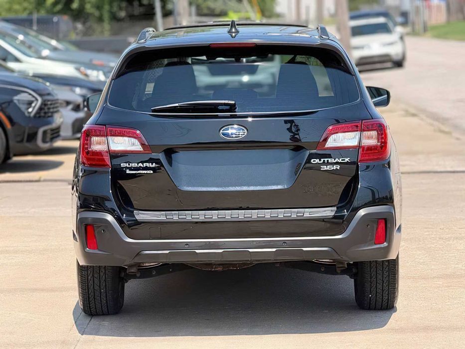 Subaru Outback      2018