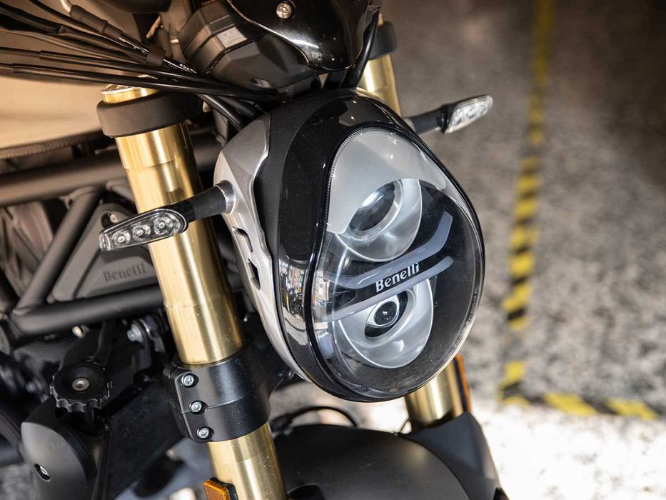 Benelli 752S em estado novo Ano 2024 com 3351 Kms e Extras