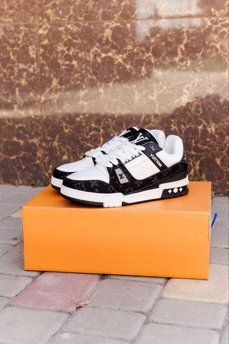 Кросівки Louis Vuitton Trainer Black White