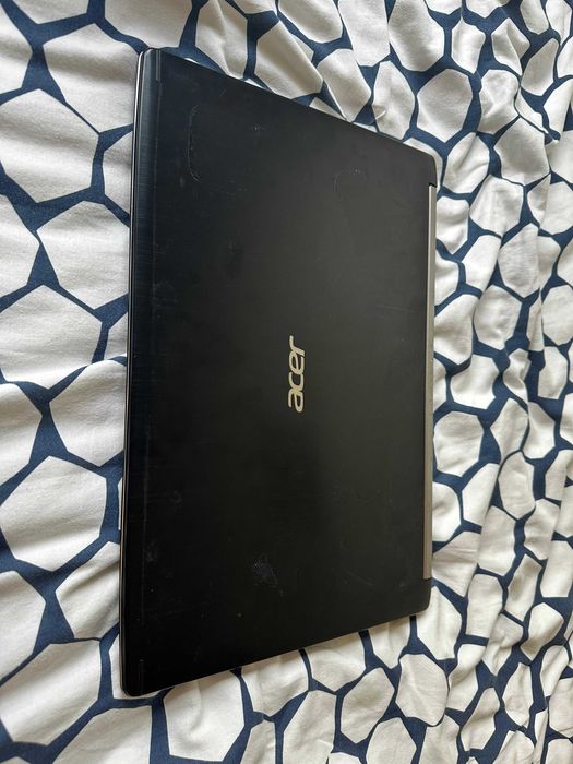 Acer Aspire (A715-72G-74M)