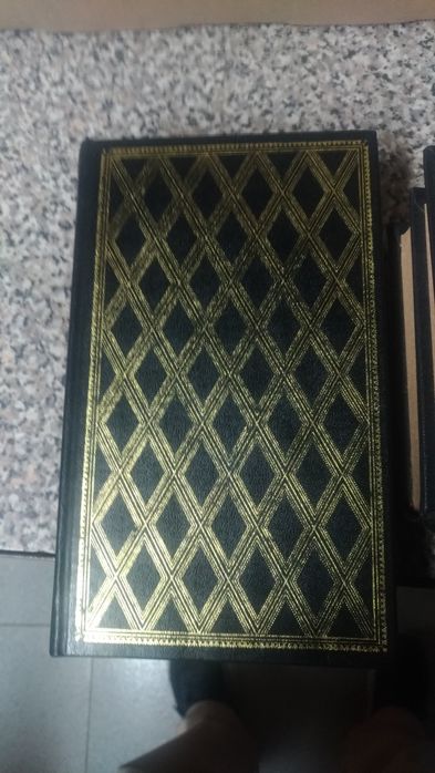 Edição Reservada aos Amigos do livro