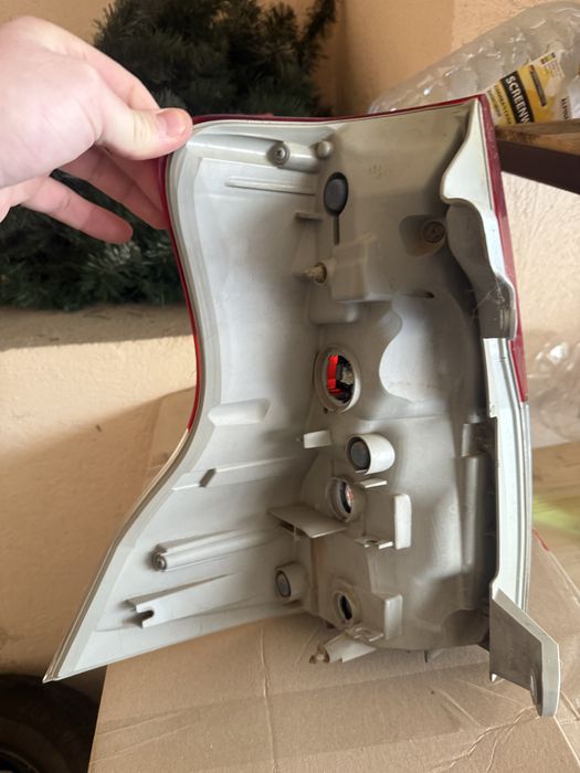 Задній ліхтар тойота прадо 150