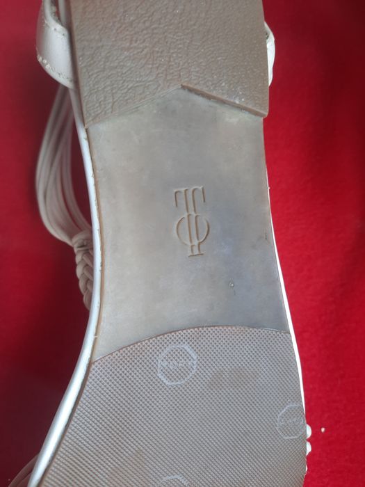 Продам босоніжки Дженіфер Лопез