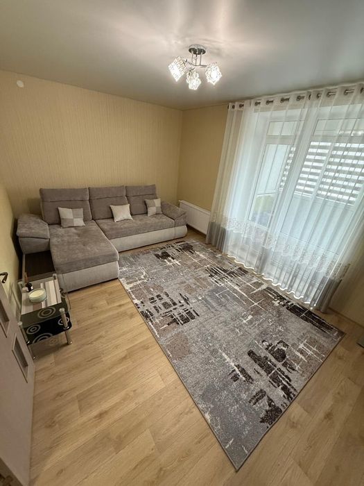 Продам крупногабаритную 2х.к. квартиру в жК.Леваневский.