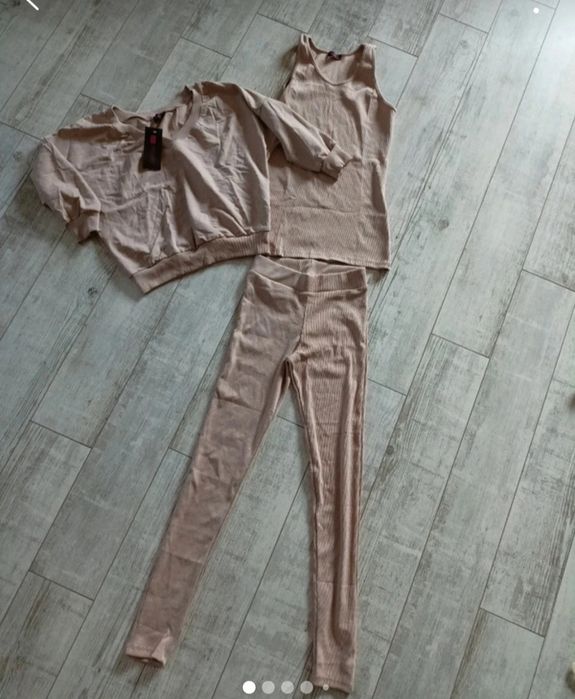 Komplet dresowy trzyczęściowy answear m/l